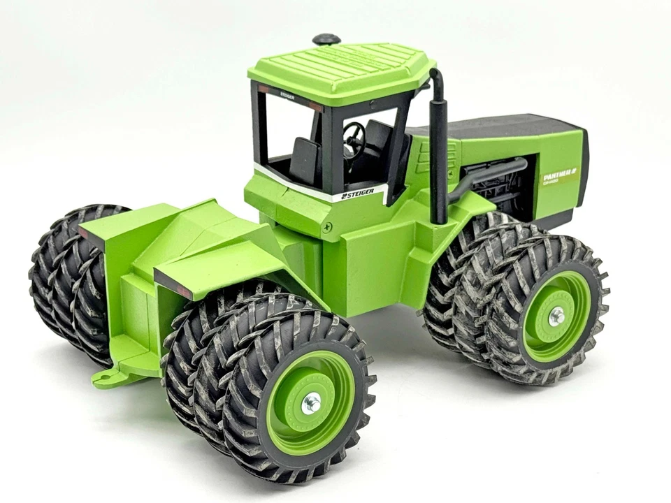 1/16 Steiger Panther CP-1400 Tractor w Triples 1995 Heritage Scale Models - Image 2 of 3