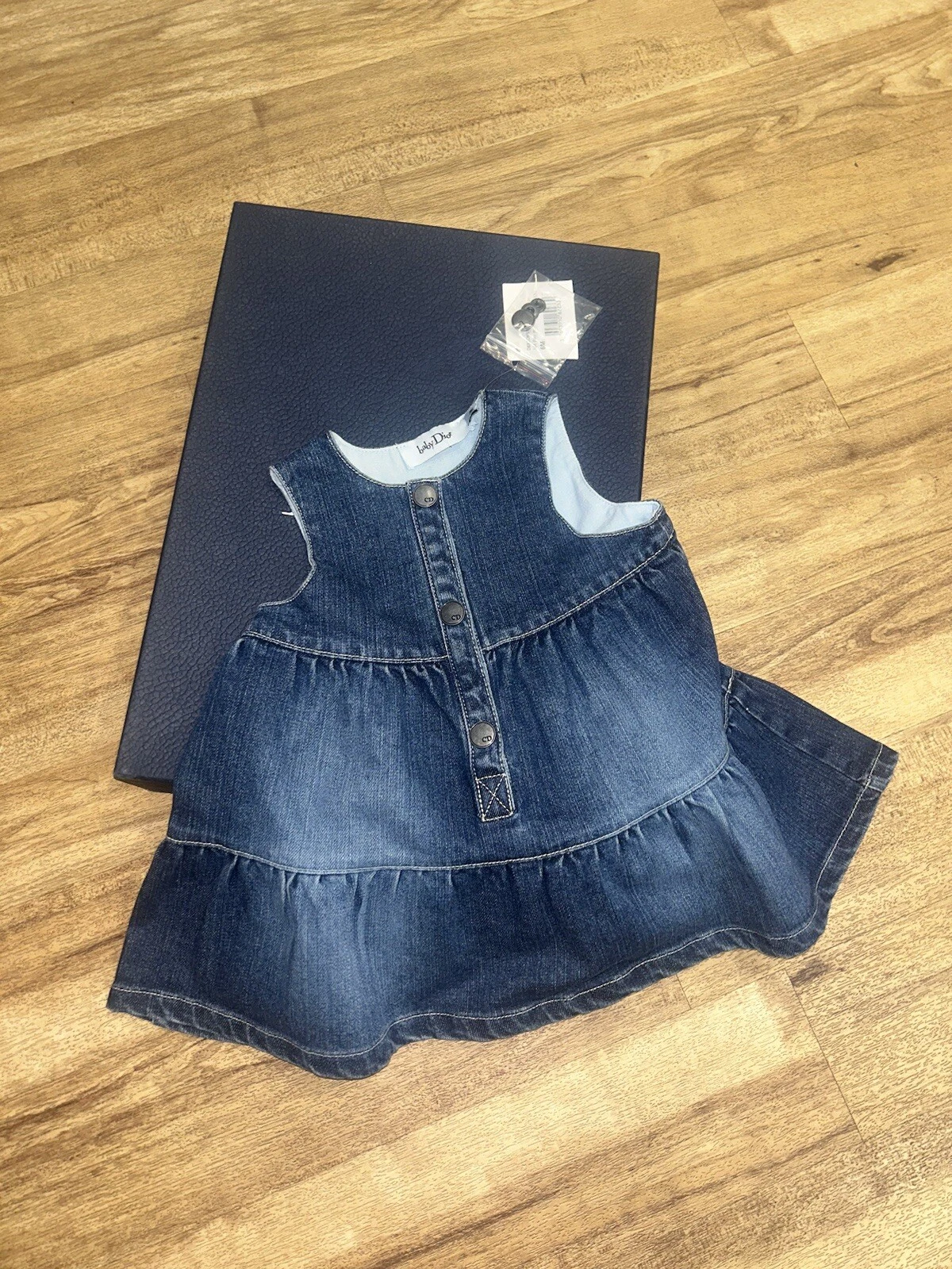 Abito Dior bambino CD in denim ricamato