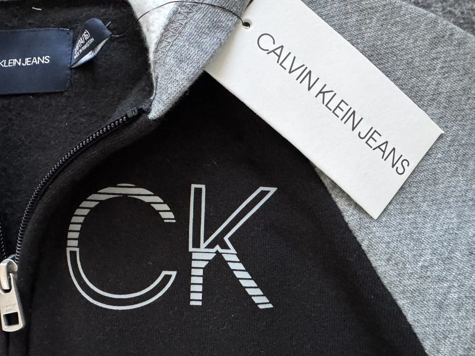 Moletom com capuz Calvin Klein Jeans zíper completo novo com etiquetas - Grande feminino 14/16 - Imagem 2 de 4