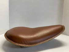 NEW BROWN LEATHER SOLO SEAT MID-USA #27104 12" X 91/2" WITH MOUNTING KIT