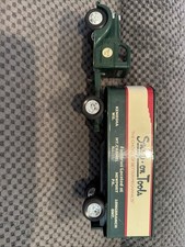 ERTL 1948 Diamond T Cab SNAP-ON TOOLS Tractor Trailer Bank 1:43 Scale Diecast