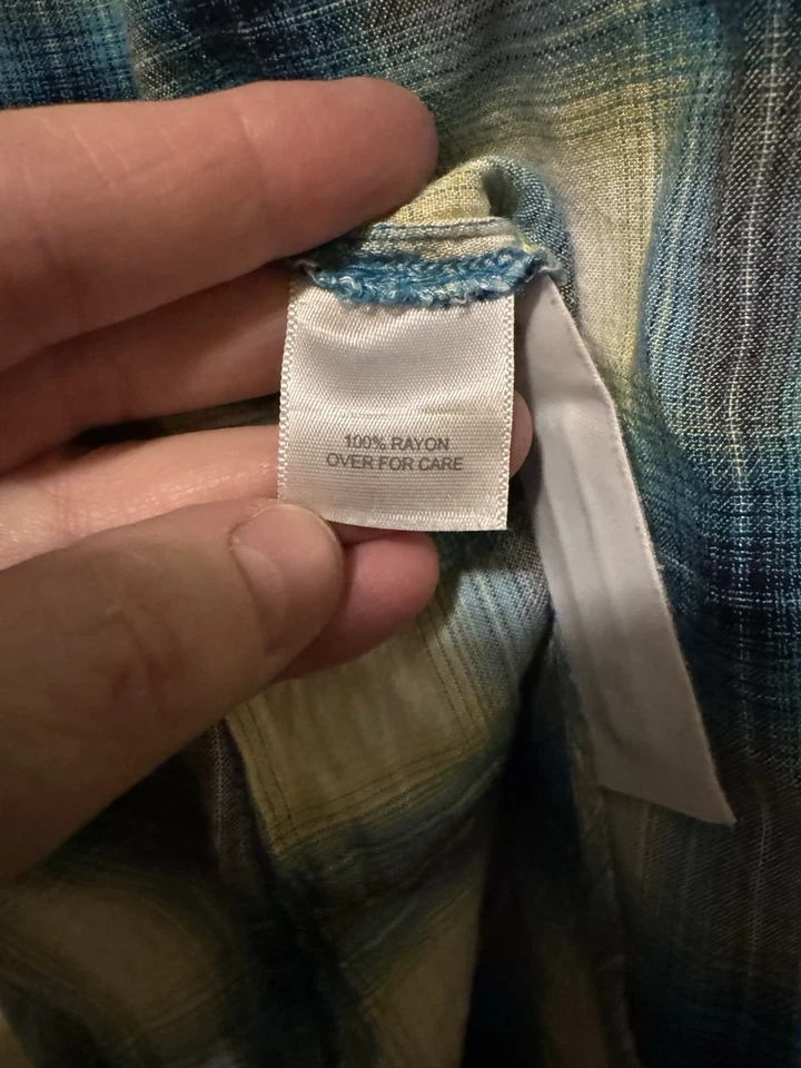 Camisa a Cuadros Relativity Manga Larga Pestaña Enrollable Verde Blanco Para Mujer Talla 3X Foto 4 de 4