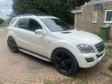 Mercedes Benz Ml300 Blue Efficiency Grand Edition 2010 ( AMG REPLICA)