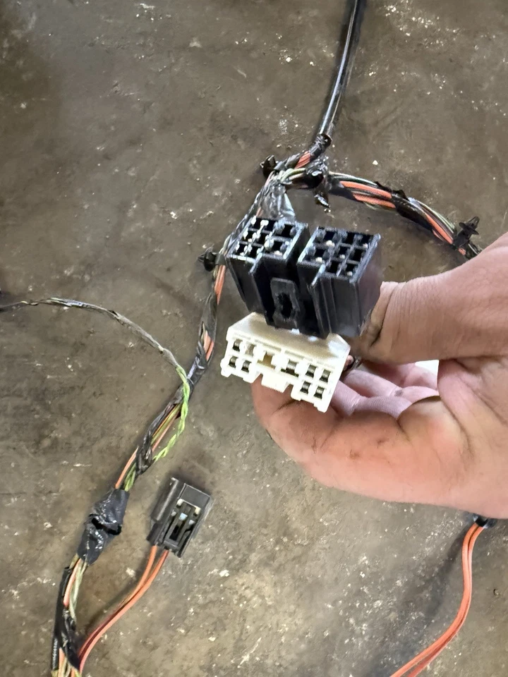 2006 Dodge Ram 2500 3500 Megacab кабины ремень P56051391AD / 56051391AD - Изображение 4 из 4