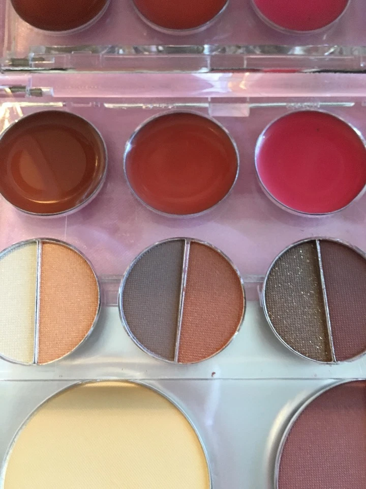 Models Prefer CLEARLY BEAUTIFUL COMPACT FOR EYES LIPS CHEEKS AND FACE #002 - Image 4 of 4