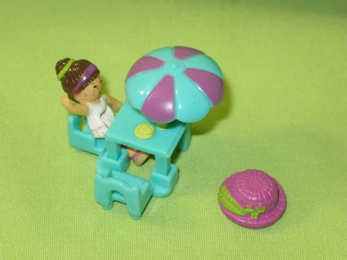 Bluebird 1995 VINTAGE Polly Pocket Clubhouse Accessory UMBRELLA TABLE ALEXIA HAT