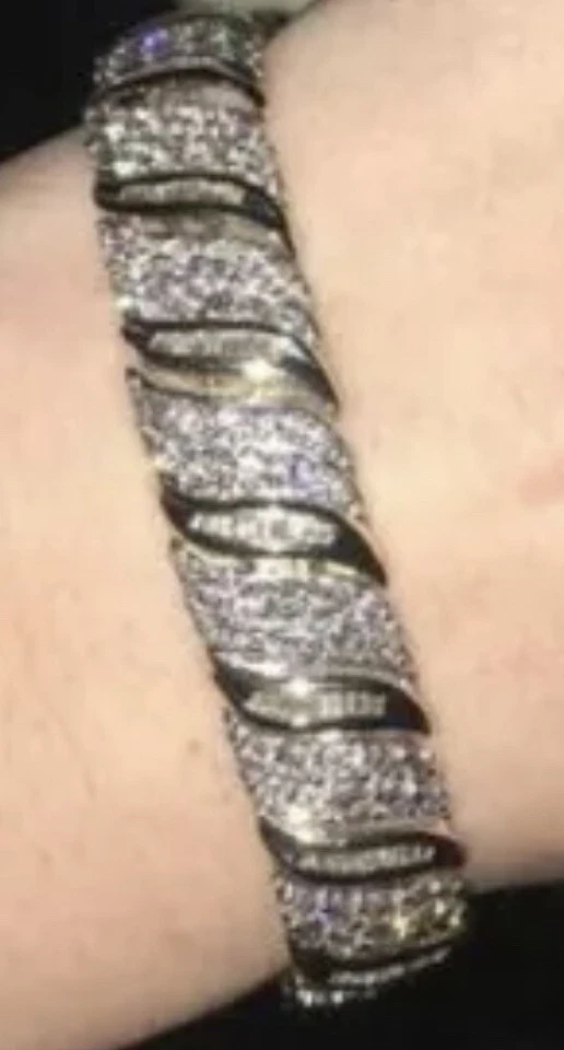 12 Carat Natural Diamond T.C.W. Bracelet, 10k Gold - Image 3 of 4