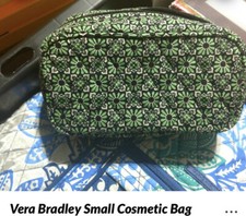 Vera Bradley Cosmetic Bag Small  Green Daisy  Retired Pattern  Zipper Purse
