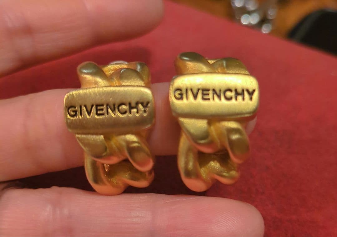 GIVENCHY Gold Chain Hoop Earrings Gold Color Chain Design Jewelry Style thumbnail 4
