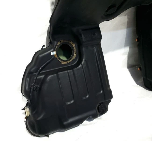 Оригинальный топливный бак 4,2 л полный привод 2005 2006 Volkswagen Phaeton - Изображение 3 из 4