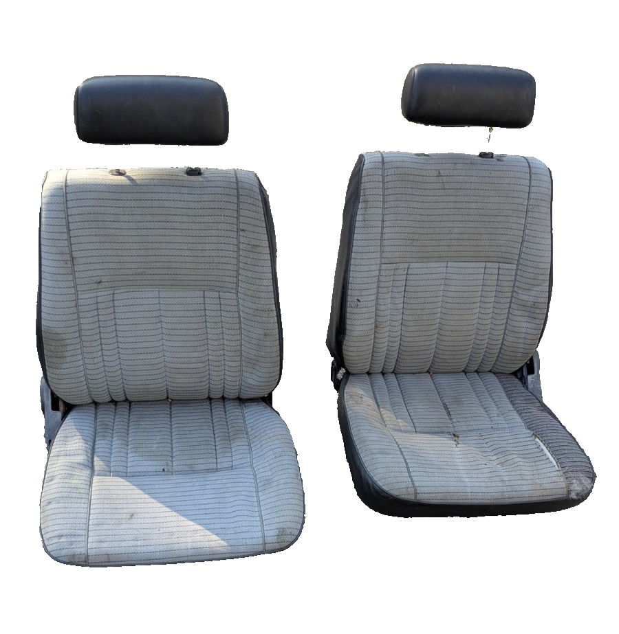 FJ60 FJ62 FRONT SEATS PAIR LEFT RIGHT TOYOTA LAND CRUISER 1981