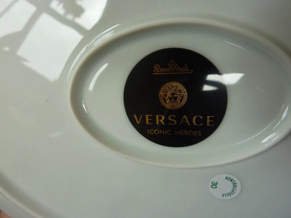 Piatto Rosenthal " VERSACE ICONIC HEROES " / 33 cm - Immagine 3 di 3