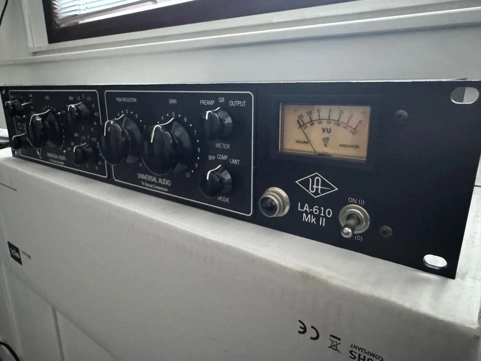 Universal Audio Pre Amp Compressor UA610MKII excellent condition - Image 2 of 4