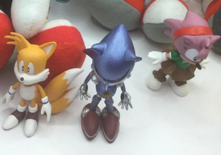 Lote Sonic the Hedgehog brinquedos de pelúcia mini figuras de pelúcia Sonic TOMY Tails Amy SEGA - Imagem 4 de 4