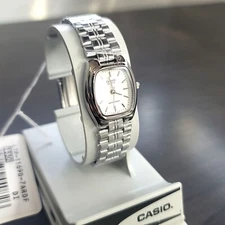 Casio Women's Watch Metal Band Silver White Original New LTP-1169D-7A