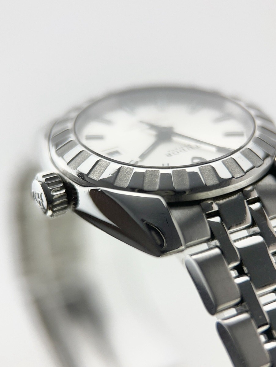 Tudor Classic Stainless Steel 28mm Automatic Women display picture 1