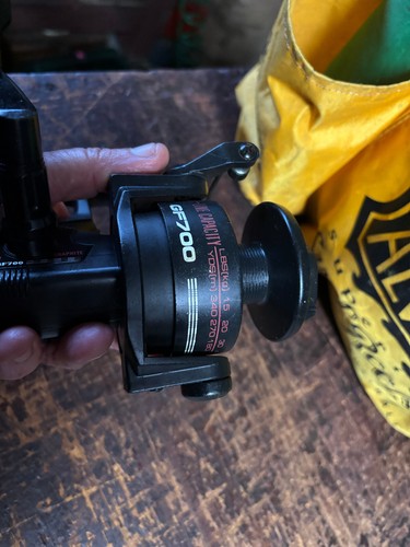 KENCOR GF700 Spinning Reel RH Retrieve, Graphite. Made in Korea - Picture 10 of 15