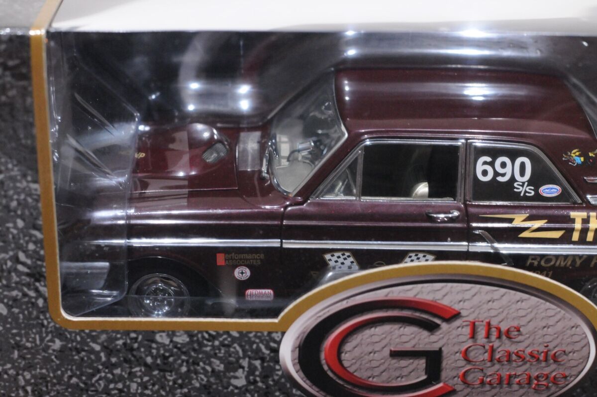 ERTL CLASSIC GARAGE 1964 FORD FAIRLANE THUNDERBOLT DICK ERTL CLASSIC GARAGE 1964 FORD FAIRLANE THUNDERBOLT DICK