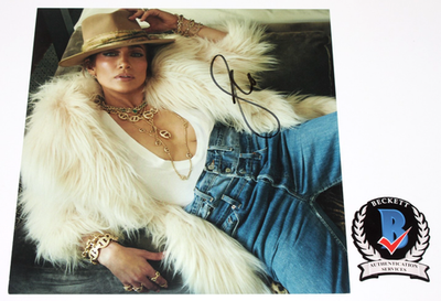 JENNIFER LOPEZ SIGNED THIS IS ME NOW PHOTO SEXY SINGER ON THE 6