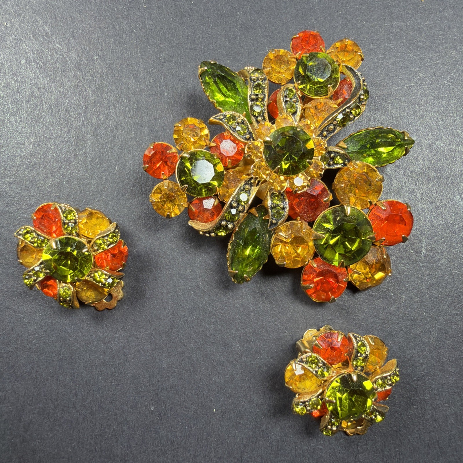 Unsigned Rhinestone Brooch Earrings Set Juliana? … - image 1
