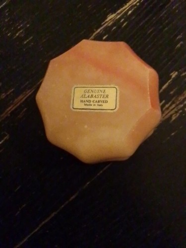 Caja de baratijas de alabastro genuino tallada a mano vintage hecha en Italia rosa floral - Imagen 8 de 9