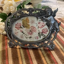 Vintage silver metal ornate cherub free standing photo picture frame 5"x7" goth