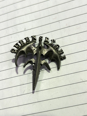 RARE VINTAGE 1990s QUEENSRYCHE BAND PROMO BADGE PIN PENDANT ROCK 90s