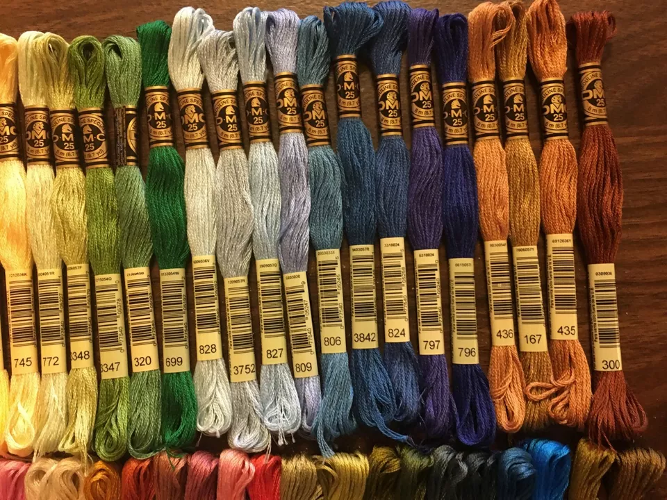 50 Brand New DMC Embroidery Floss Skeins - Beautiful Rainbow of Colors! Set 1 - Image 3 of 4