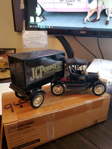 Rare Diecast JC PENNEY Co. ERTL collectible 1918 model ''T''  Delivery truck - Picture 11 of 12