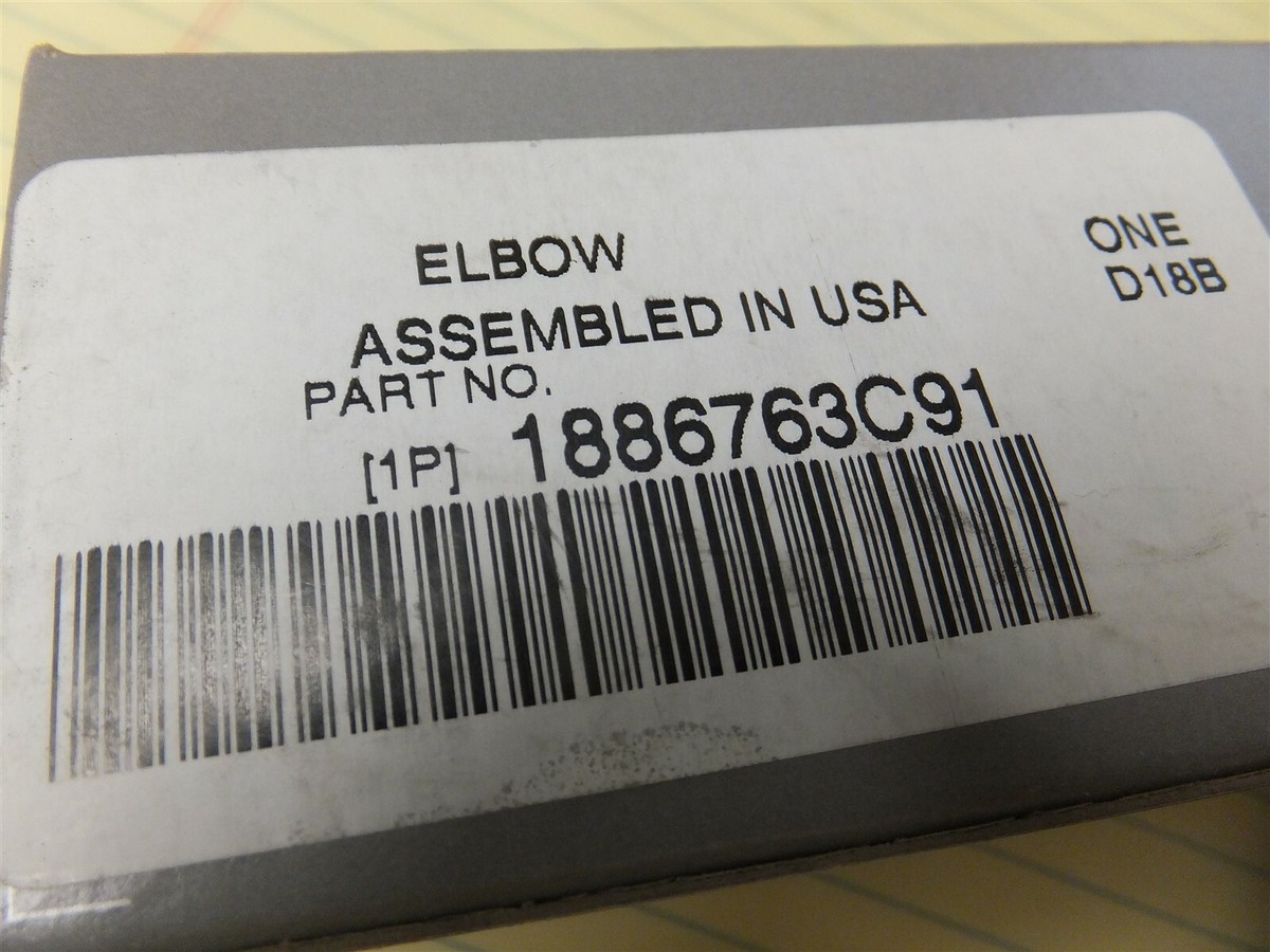 1886763C91 NEW OEM INTERNATIONAL 90 DEGREE ADAPTER W/SEALS ELBOW 