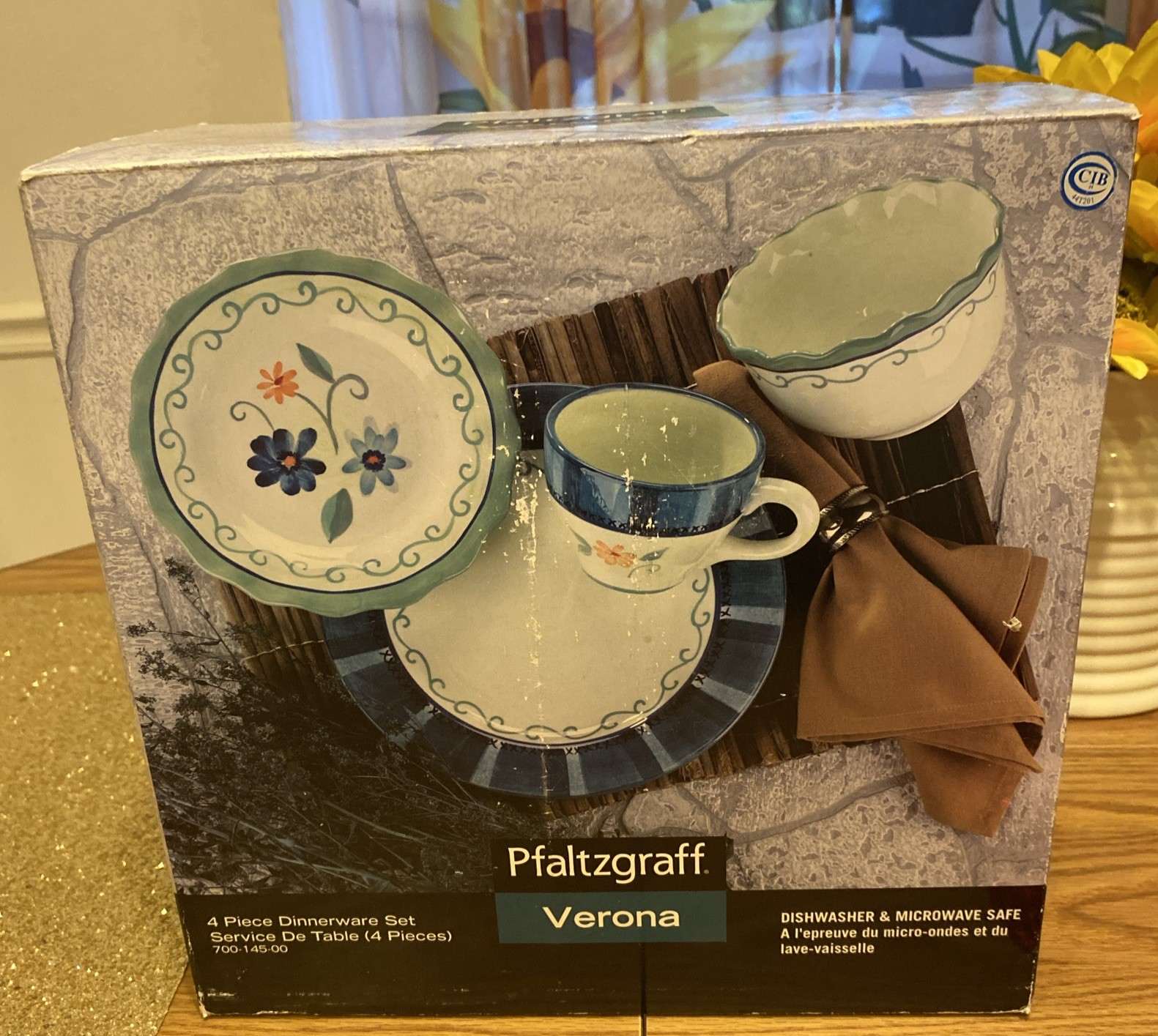 Pfaltzgraff Verona Dinnerware - Replacements... 4 piece set! New in box-On SALE!