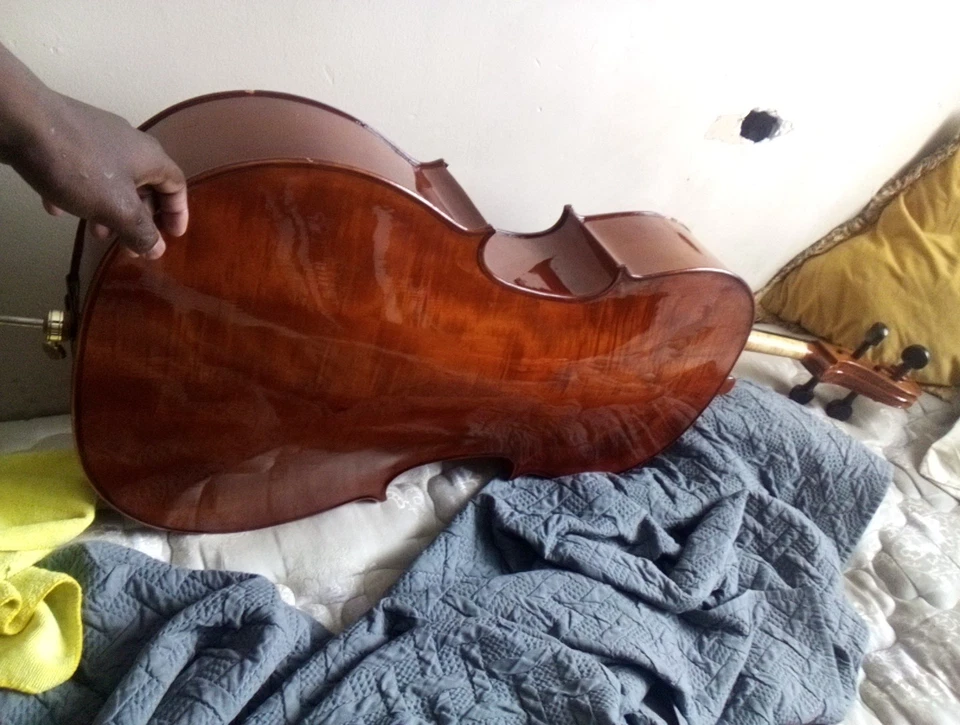 Cuerda nueva en estado increíble no se ha usado y puede tocar bien lazo/arco Foto 3 de 4