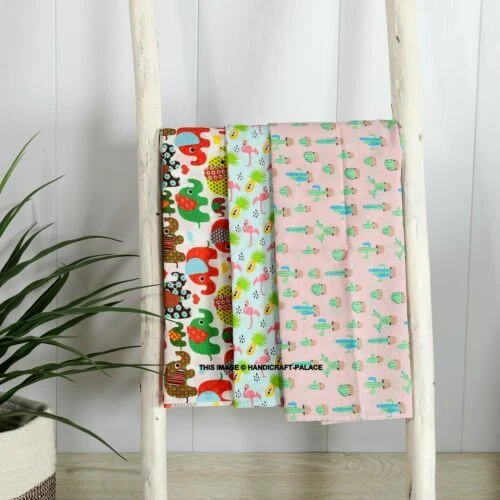 Mantas de cuna multicolores