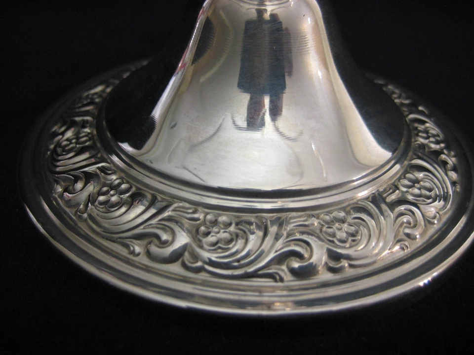 Compota vintage de plata esterlina y vidrio Alvin con borde con volantes, 5 1/2" T X 8" D Foto 3 de 4