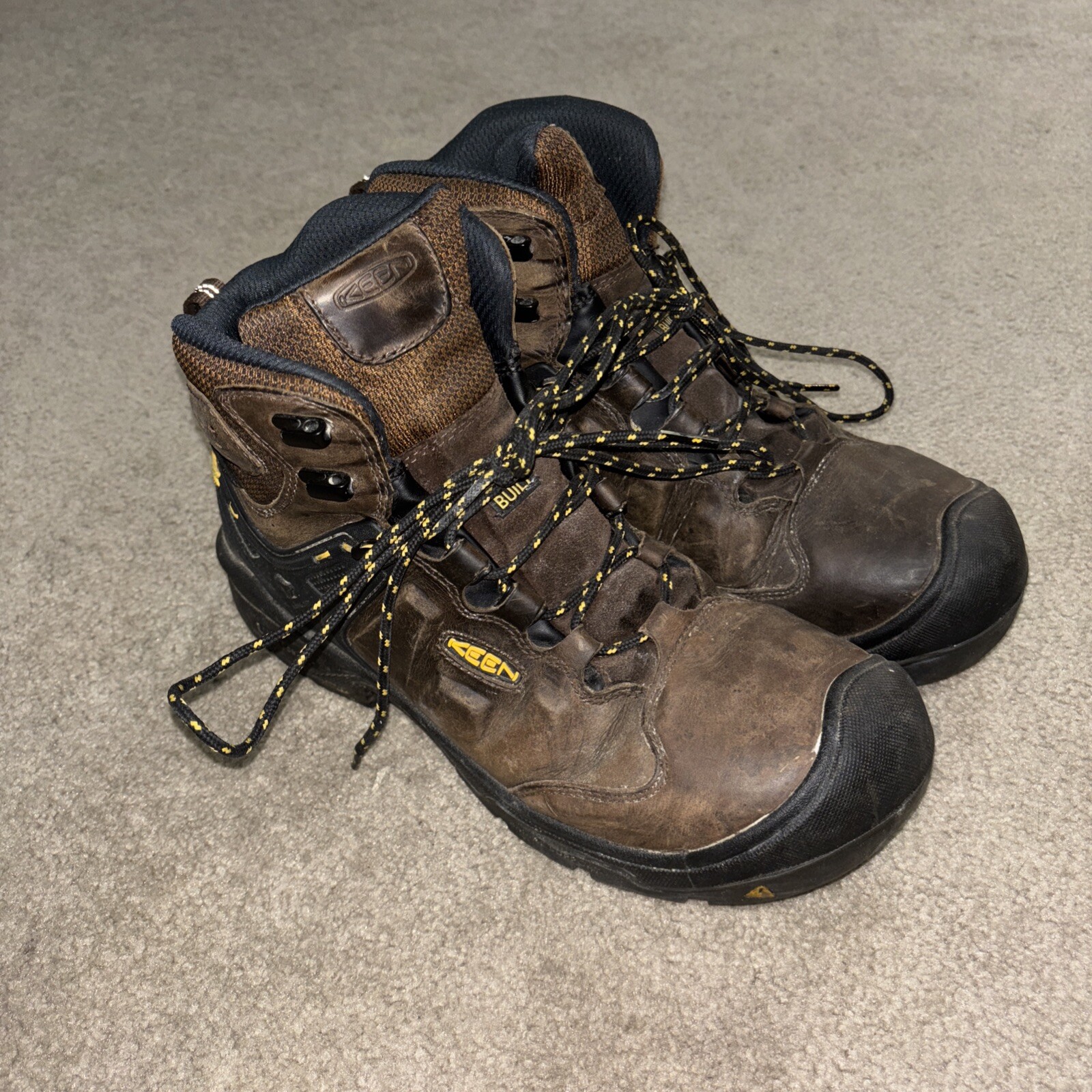 Stivali da lavoro Keen uomo utility punta acciaio ASTM F2413 18 11D marrone caviglia usati in ottime condizioni