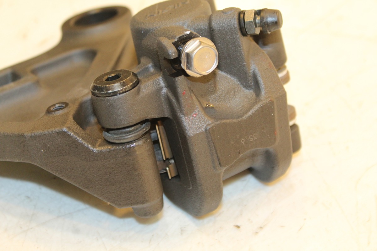 ボクシング Kay-Z 13-18 KAWASAKI NINJA ZX6R REAR BACK BRAKE CALIPER W MOUNT