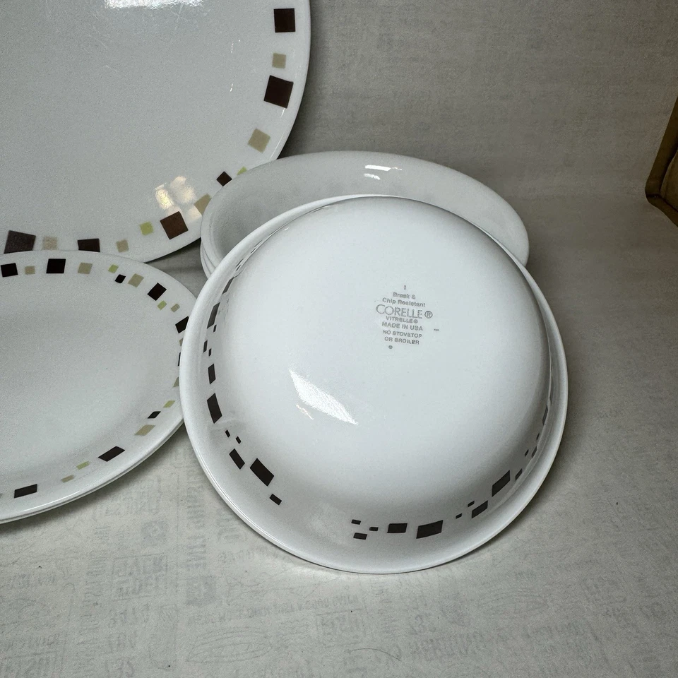 Corelle Livingware Geometric 10-Piece Dinnerware Set, Service For 4 - Image 4 of 4