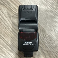 (Does Not Work) Nikon Speedlight SB-700 Flash LCD Swivel Tilt Zoom GN28m