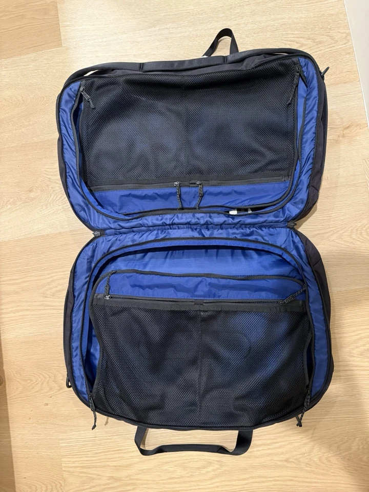 Tim Buk 2 Travel Bag - Image 2 of 2