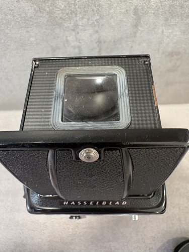 Hasselblad Body 500 EL/M Black 1981 - Läuft gut! Geprüft! Toller Zustand 19% - Picture 19 of 21
