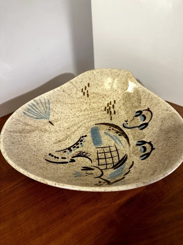 RED WING BOB WHITE 9" VEGETABLE SERVING BOWL