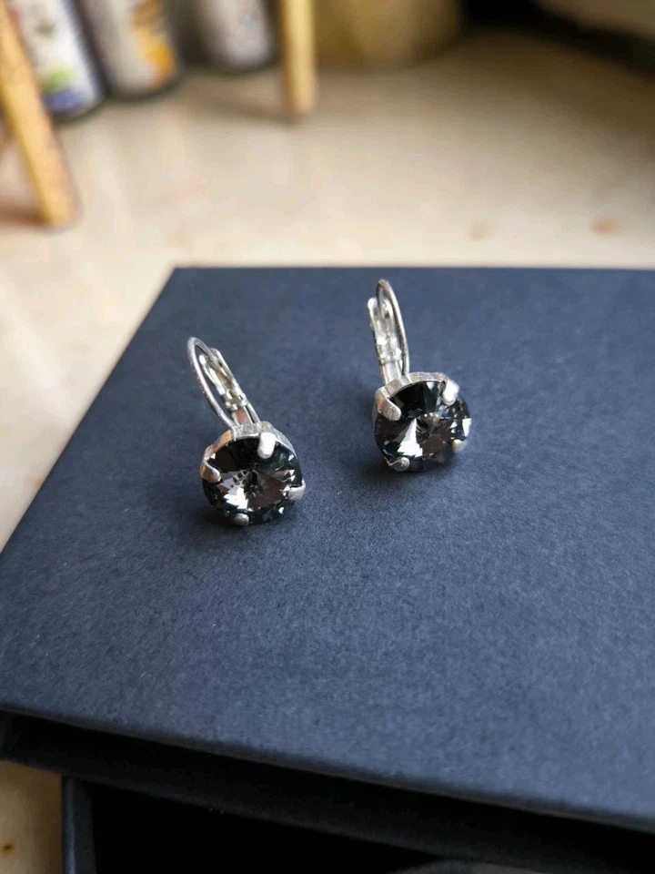 Ohrringe mit Swarovski Crystal Rivoli 10 mm in Grafit Farbe 