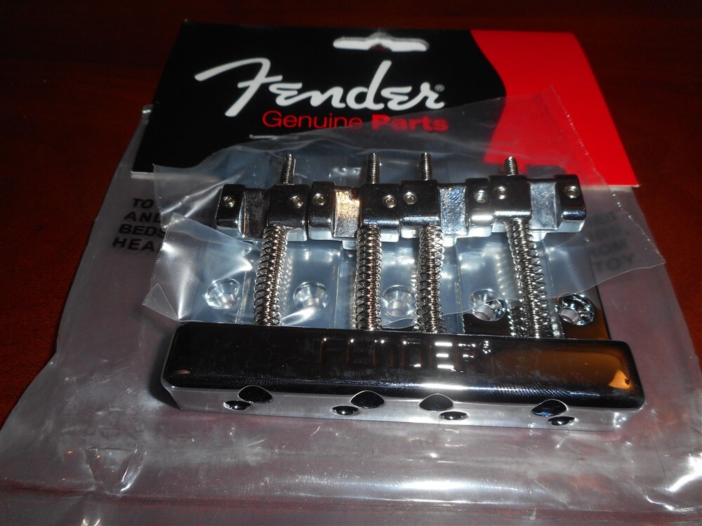 Fender Badass Style Hi-Mass Bass Bridge, Zinc Saddles CHROME Fender Badass Style Hi-Mass Bass Bridge, Zinc Saddles CHROME