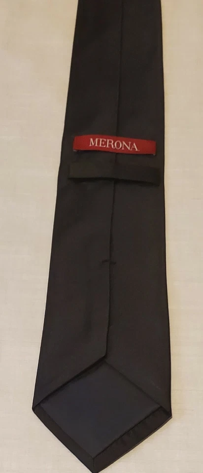 Corbata Merona para hombre negra lisa 100 % delgada usada L 59" W 3 3/4" Foto 3 de 3