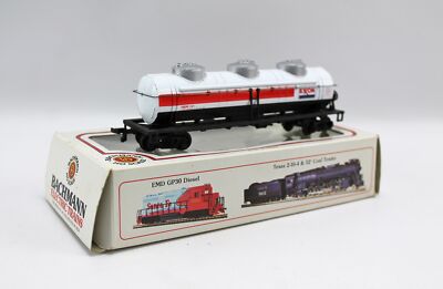 Vintage HO Bachmann 42' EXXON Oil 3 Dome Tank Car #76036