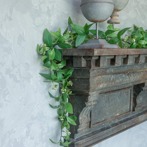 Mountain Laurel with White Berries Garland | 6' Long - Picture 2 of 5