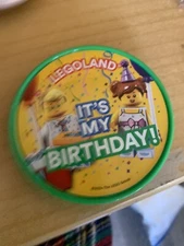 Legoland Large Pop Badge Set (2 Pieces) Scratch And Sniff Brick Or Treat Badge