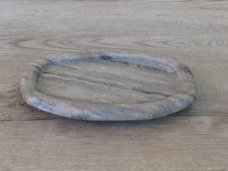 Bloomingville Brown Swirled Marble Oval Scalloped Tray 8" long