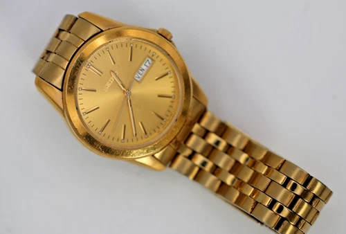 Gent's Vintage Seiko Quartz Day Date Wristwatch 7N43-0AM0