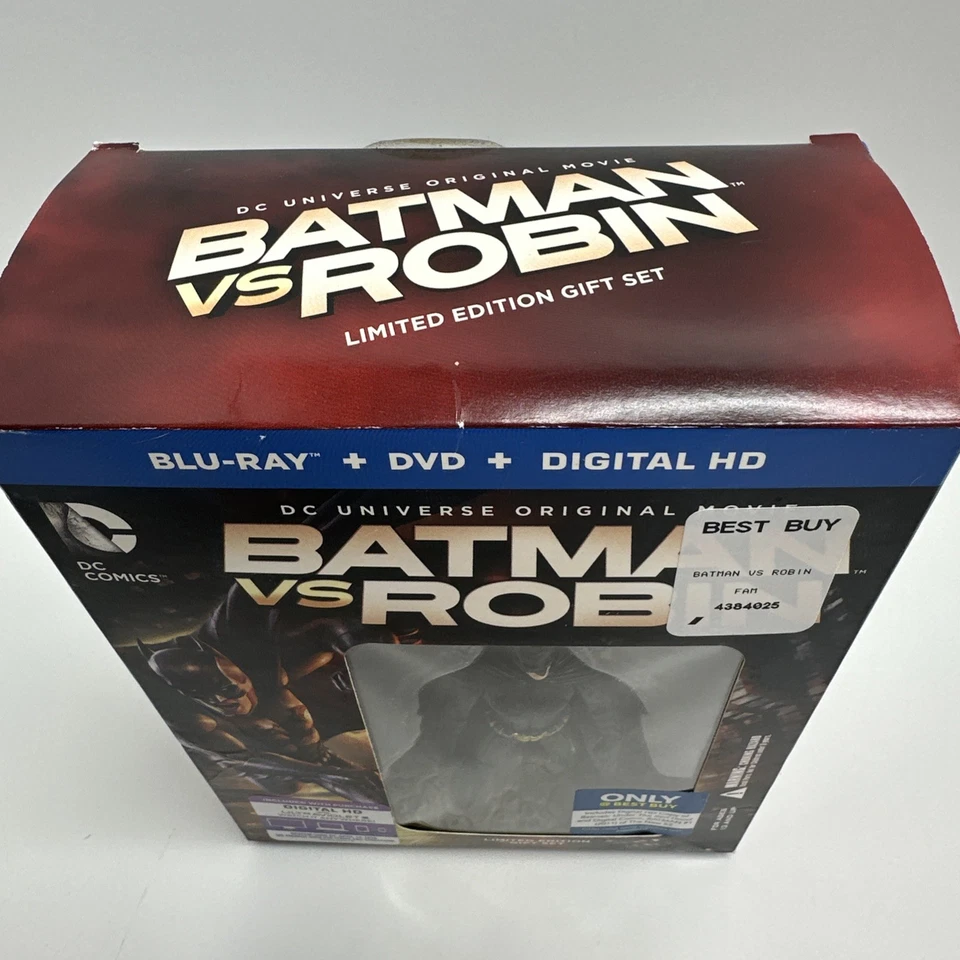 BATMAN VS ROBIN Blu-Ray + DVD + Digital W/ Figurine Foto 3 de 4